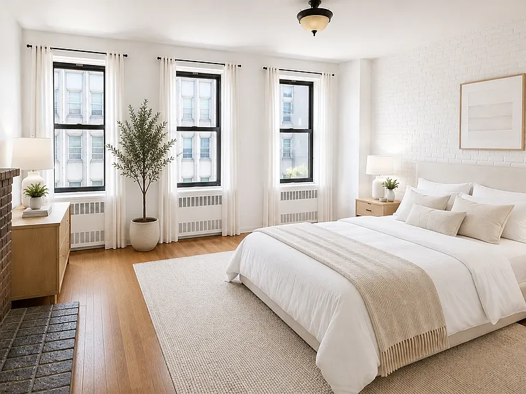 314 W 52nd St #3 — Photo 3
