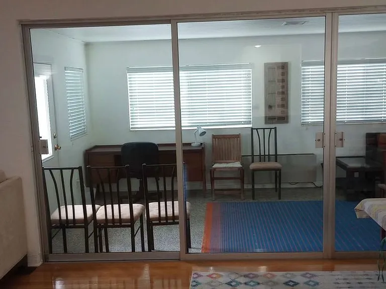 462 Magnolia St — Photo 5