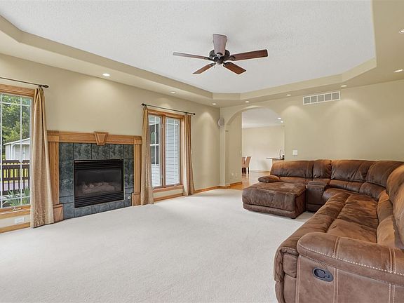 4th image of 7012 Deer Horn Trl NE