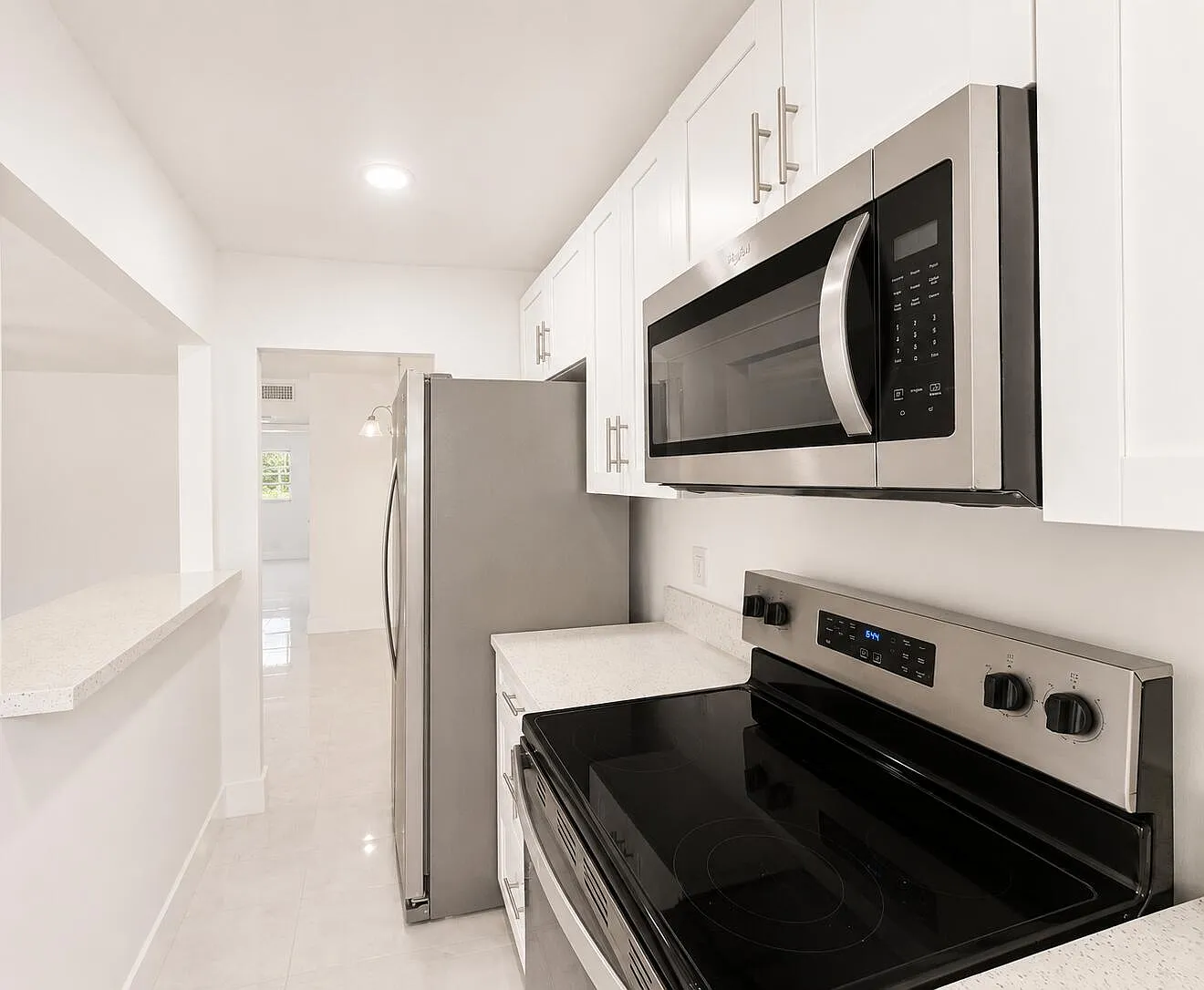 1 bed, 1.5 bath, 720 sqft, $1,650 — Photo 3