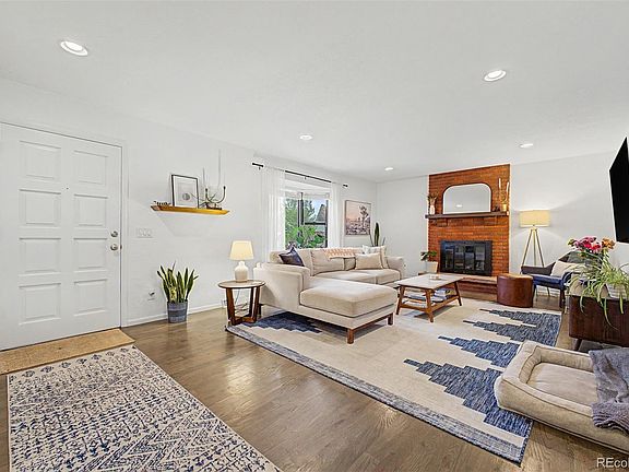 5th image of 2105 Lewis Street