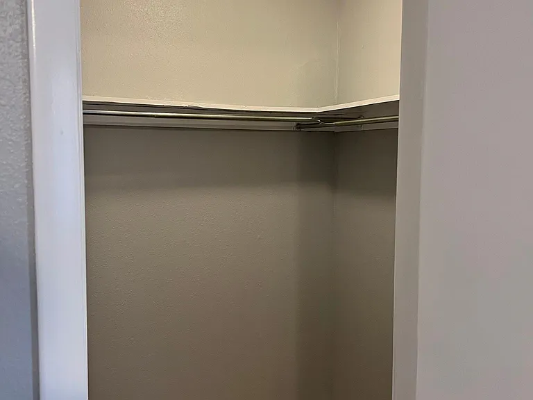 711 Harbour Town Dr — Photo 15