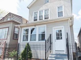 1622 N Troy St #1, Chicago, IL 60647