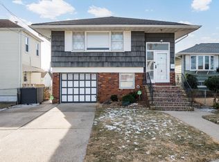 7 Stein Street, Valley Stream, NY 11580