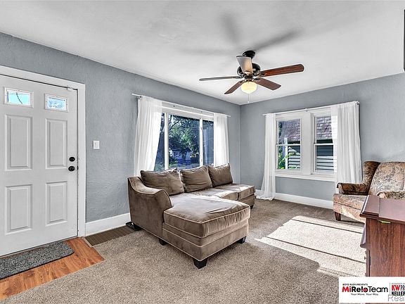 3rd image of 2929 Holden Ave