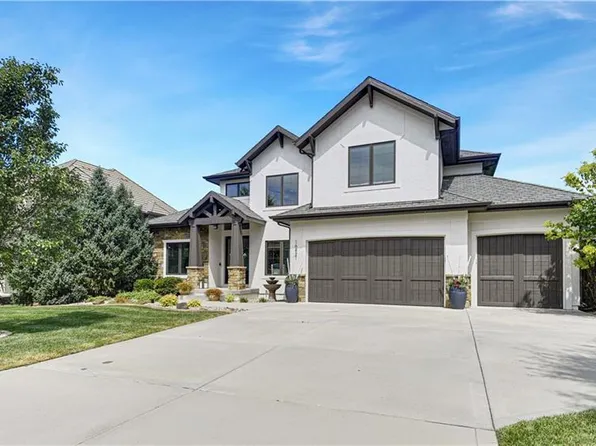 16421 Lucille St, Overland Park, KS 66221