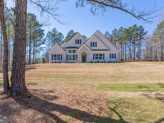 3rd image of 156 Hidden Meadows Dr