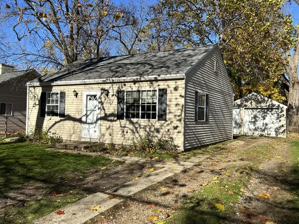 1315 Beacon St, Kalamazoo, MI 49048