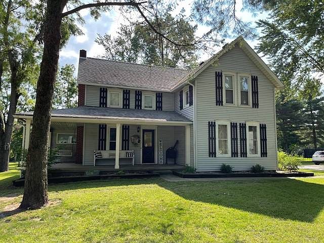 1st image of 62254 Old Cres #17
