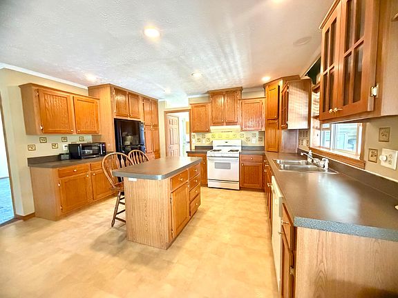 5th image of 4361 Todd Pl