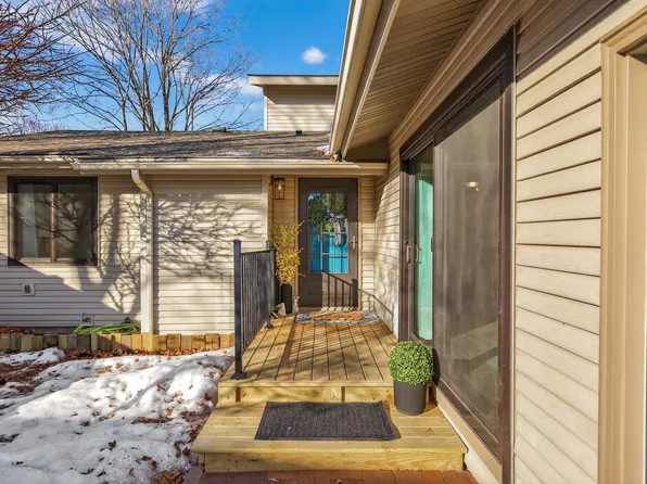3319 Lower 67th St E, Inver Grove Heights, MN 55076