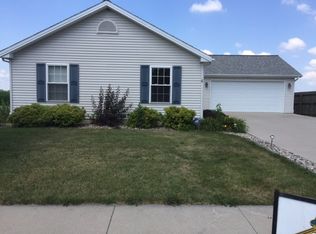 1509 N Kennedy Dr, Pontiac, IL 61764