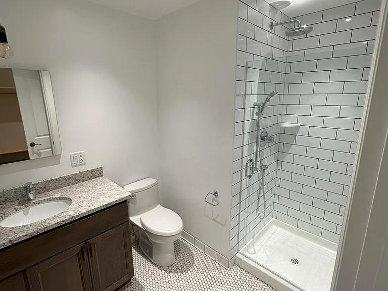21 Williams St #1F — Photo 7