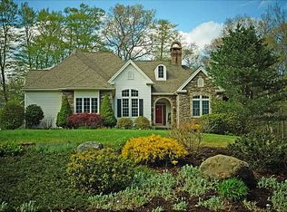 16 Adams Cir, Rehoboth, MA 02769