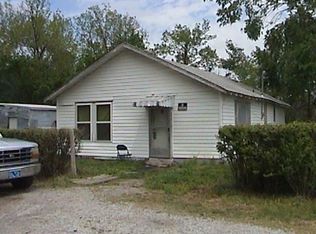234 Lincoln Ave, Baxter Springs, KS 66713