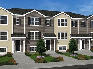 2334 Aurora Dr, Pingree Grove, IL 60140