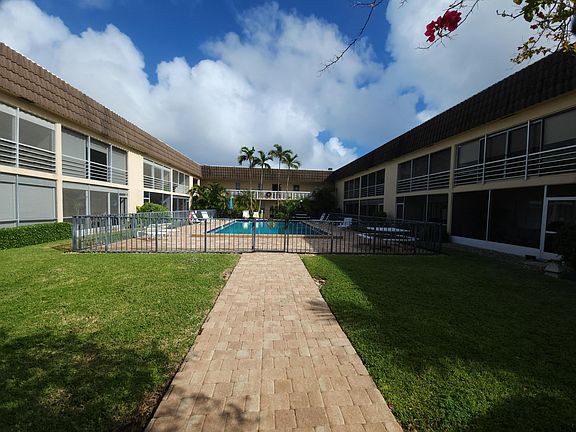 2nd image of 342 Southwind Drive #101