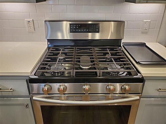 5th image of 2403 Gilmer St