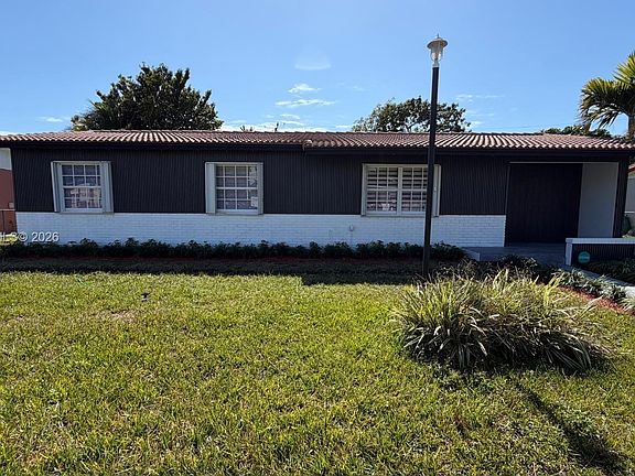 4th image of 9620 SW 9th Ter