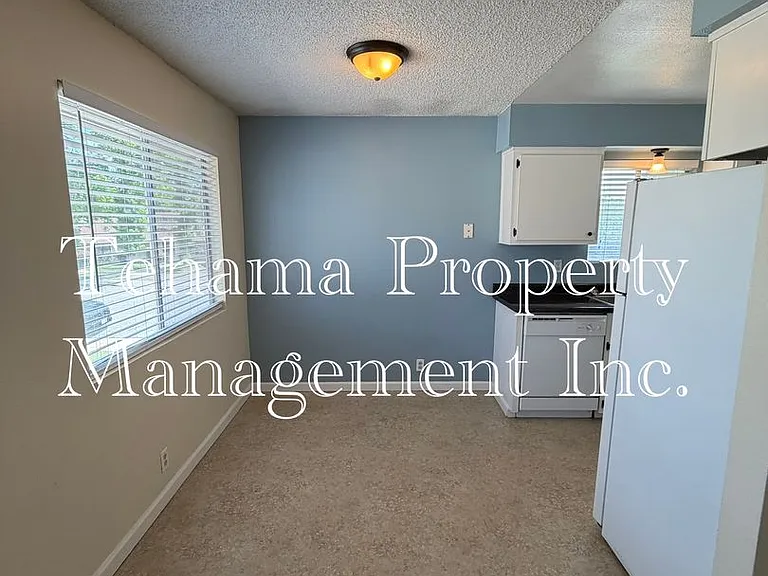 645 David Ave — Photo 4
