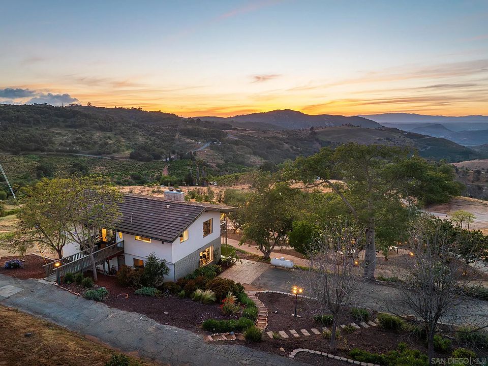 1st image of 10889 San Gabriel Way