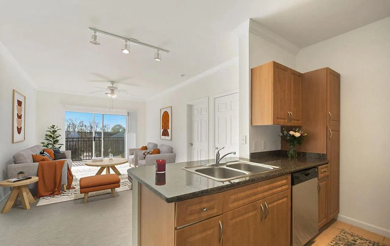 2 bed, 1031 sqft, $2,300 — Photo 2