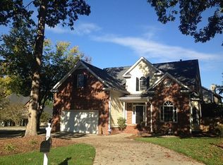 101 Paper Chase Ct, Cary, NC 27519