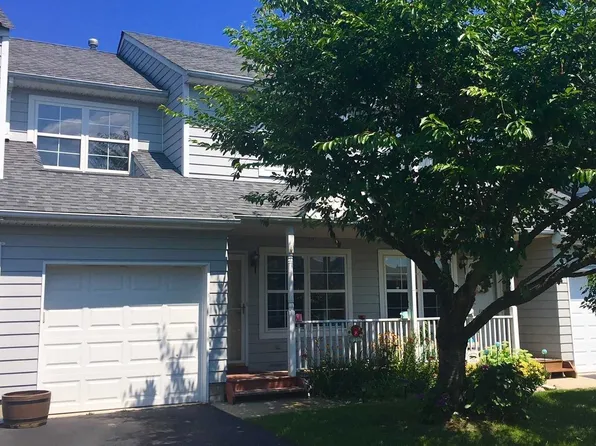 111 Northwood Blvd, Central Islip, NY 11722