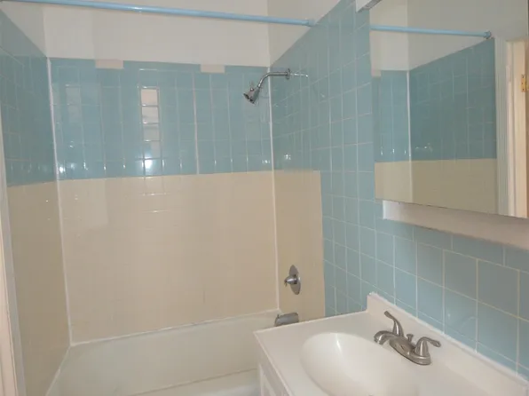 169-171 Avenue F image 14 of 15