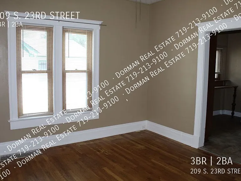 209 S 23rd St — Photo 4