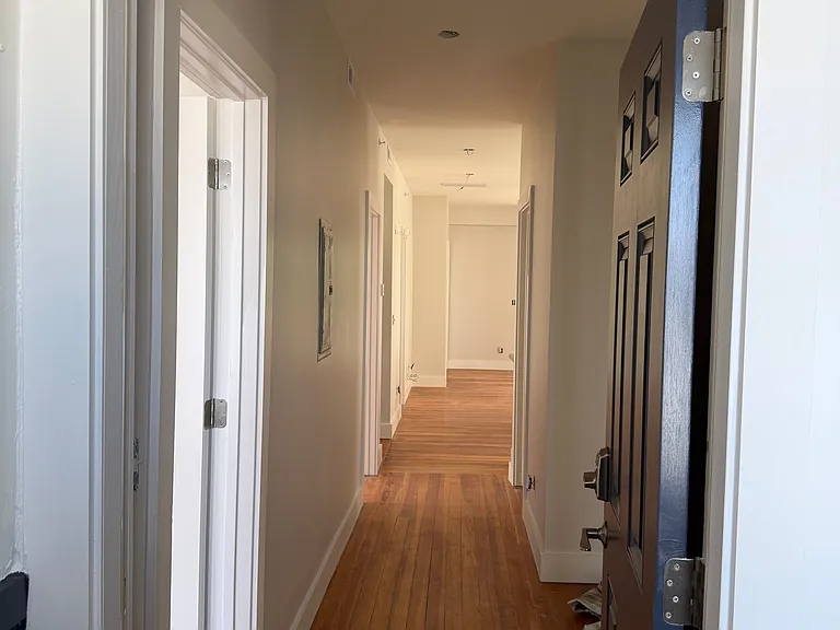 84 Marion St #1 — Photo 3
