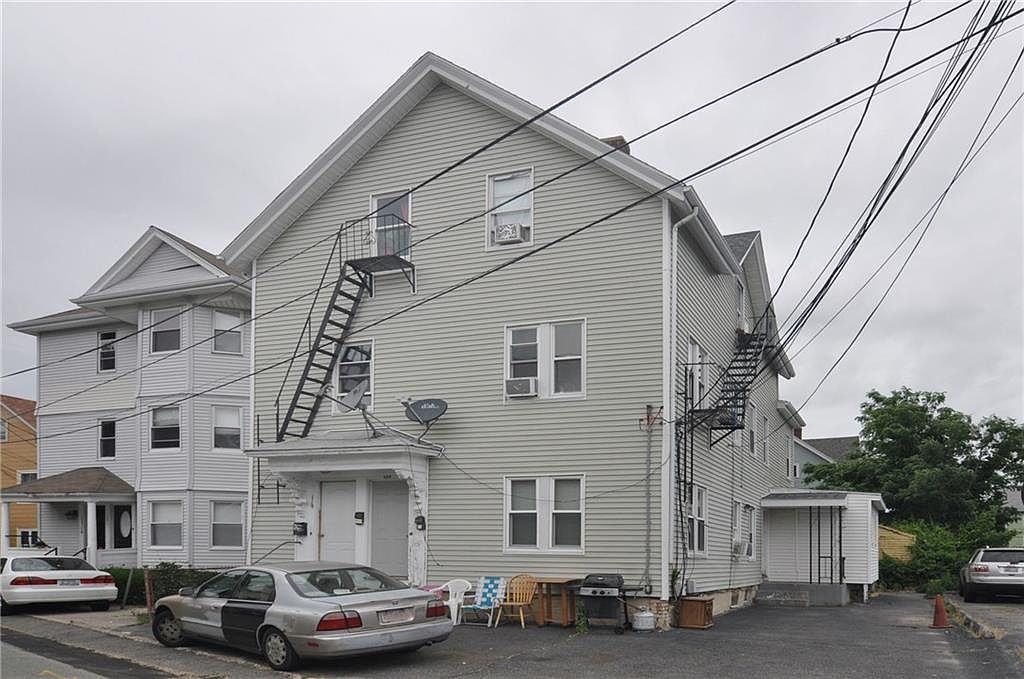 117 Sherman St, Pawtucket, RI 02860 Zillow