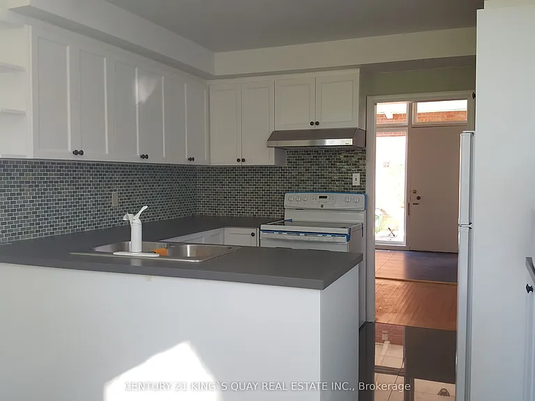 63 Banbury Rd — Photo 5