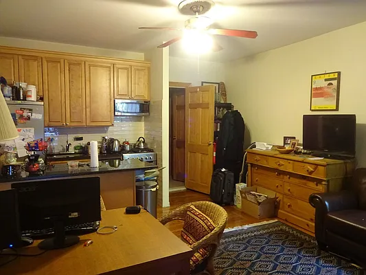 Rented by Raz Realty | media 23