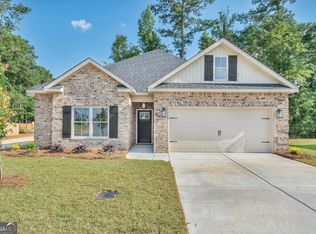 215 Willowbrook Ln, Kathleen, GA
