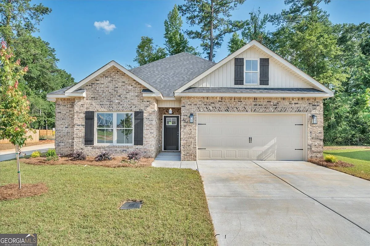 215 Willowbrook Ln photo 1