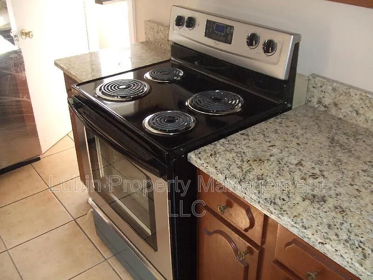 2191 Washington Ave #1 — Photo 16
