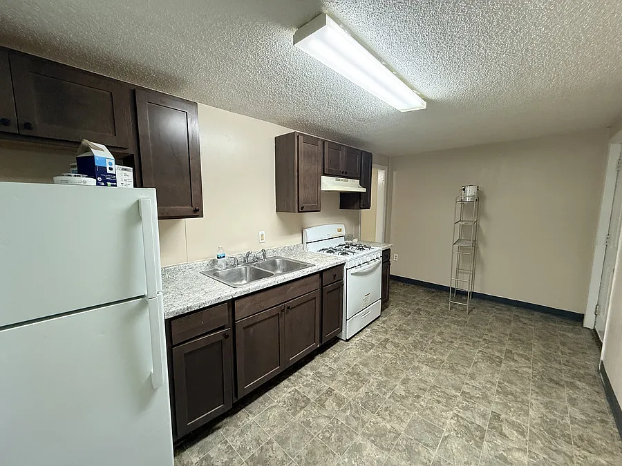 1 bed, $900 — Photo 3