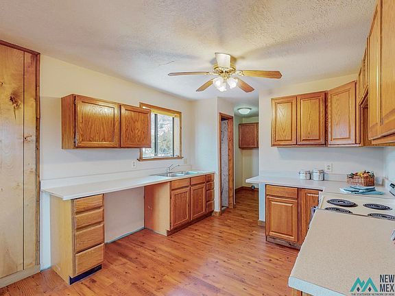 4th image of 9 J Lee Ave