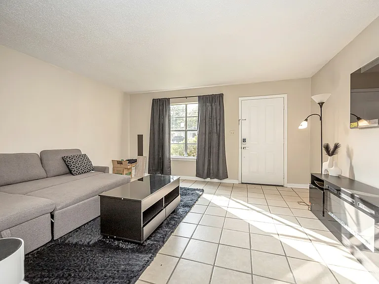 3801 Lanier Ave #C — Photo 6