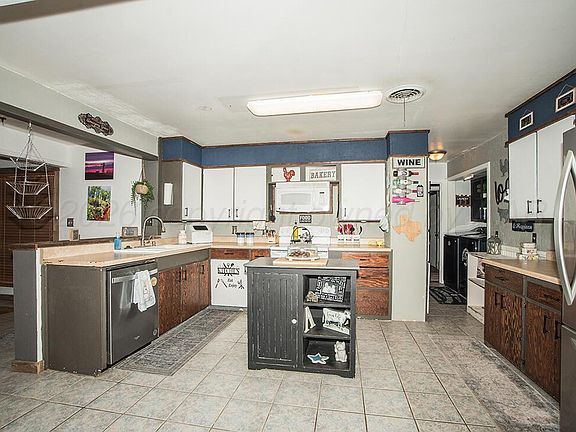 3rd image of 4309 S Ong St