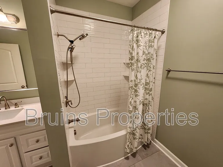 7104 W Friendly Ave #310 — Photo 19