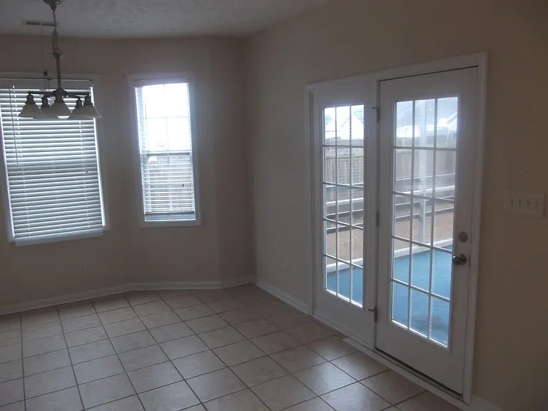 1250 Mingary Ave — Photo 12