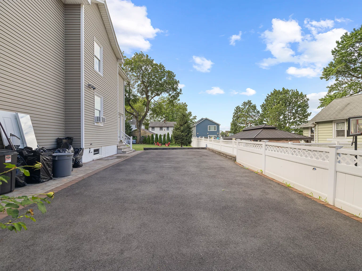 2 bed, 1148 sqft, $2,895 — Photo 2