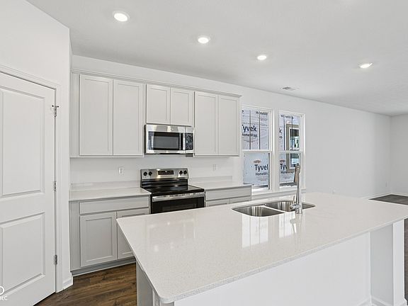 6th image of this home