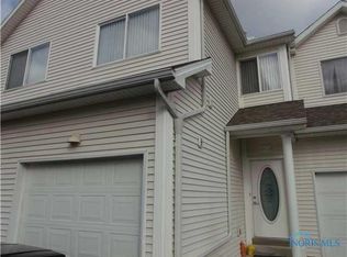 2601 W Village Dr, Toledo, OH 43614