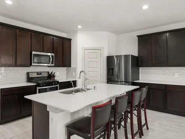 13308 Lago Acero Ln, La Marque, TX 77568