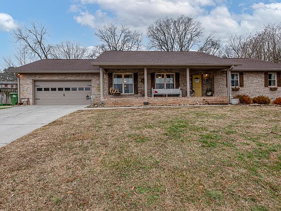 3rd image of 1743 Westcliff Dr