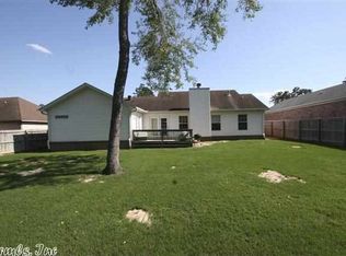 1040 Colonial Dr, Jacksonville, AR 72076