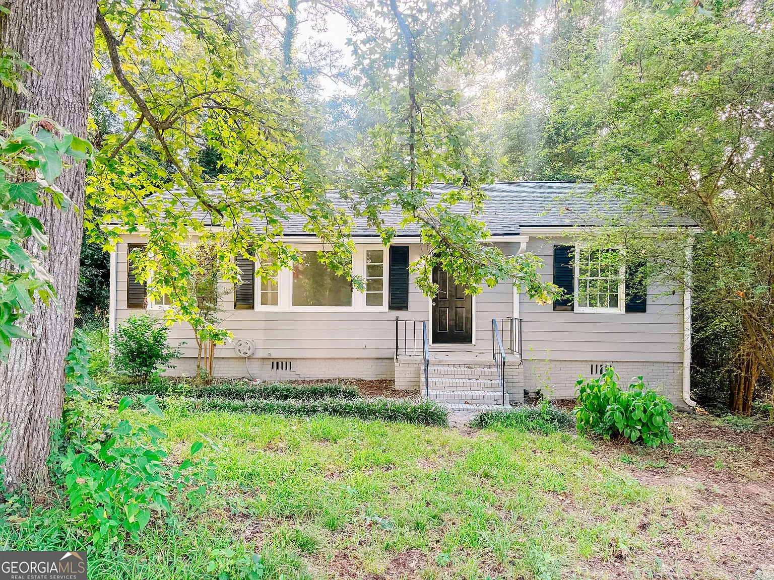 3 bed, 1.5 bath, 1025 sqft, $1,224 — Photo 1